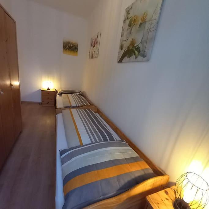 Altbauwohnung Neu Saniert - Fuer Familien Geeignet Vienna Exterior photo